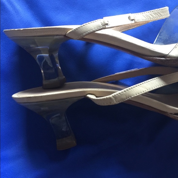 Vintage Chanel leather and lucite sandles - Picture 3 of 6